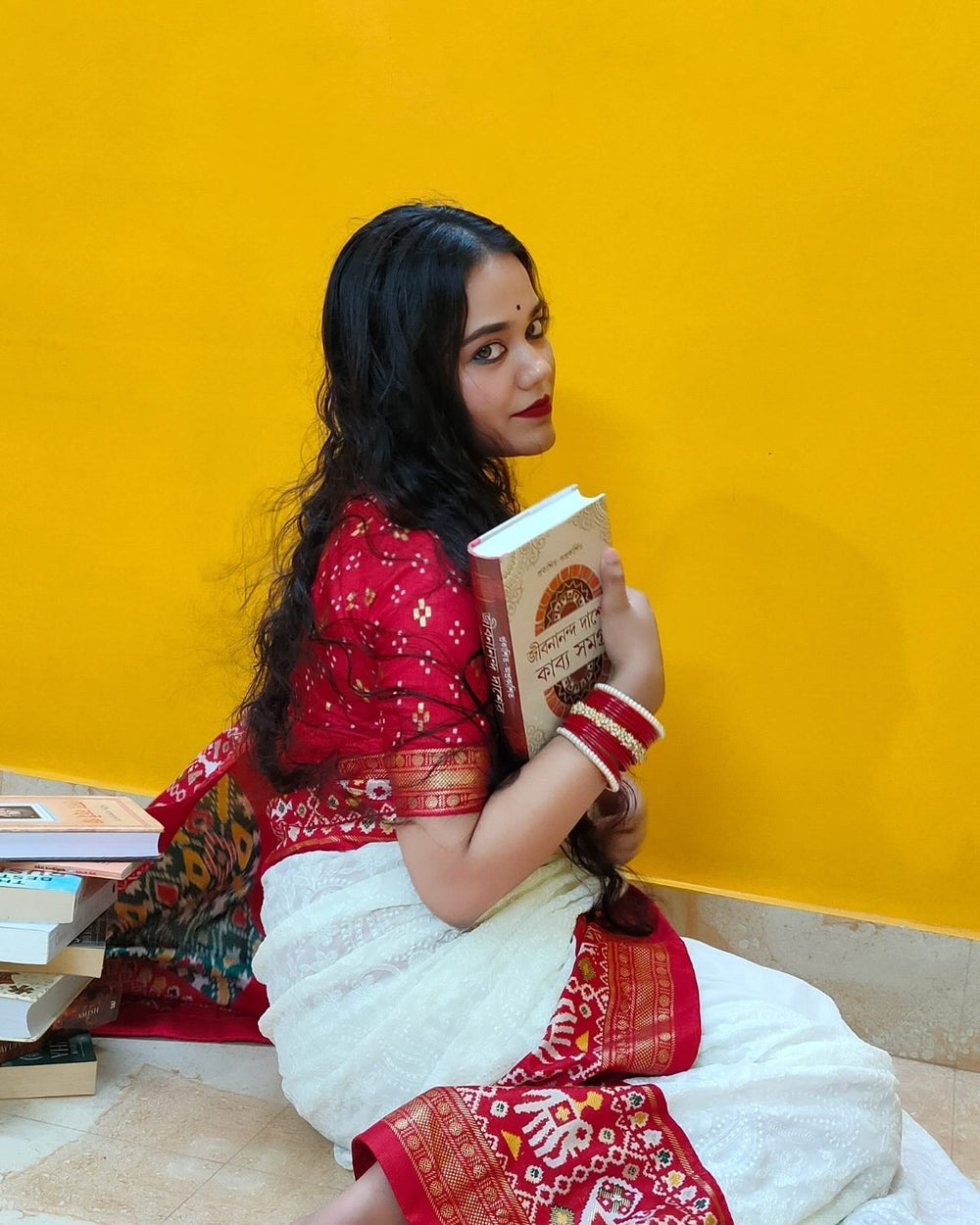 Elegant White Cotton Saree with Red Traditional Woven Border