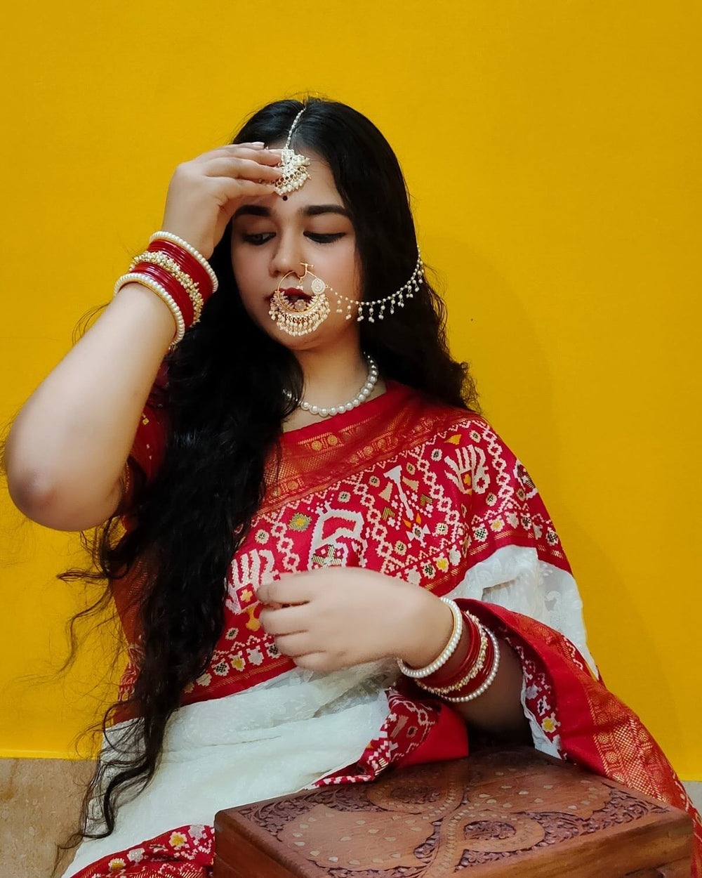Elegant White Cotton Saree with Red Traditional Woven Border